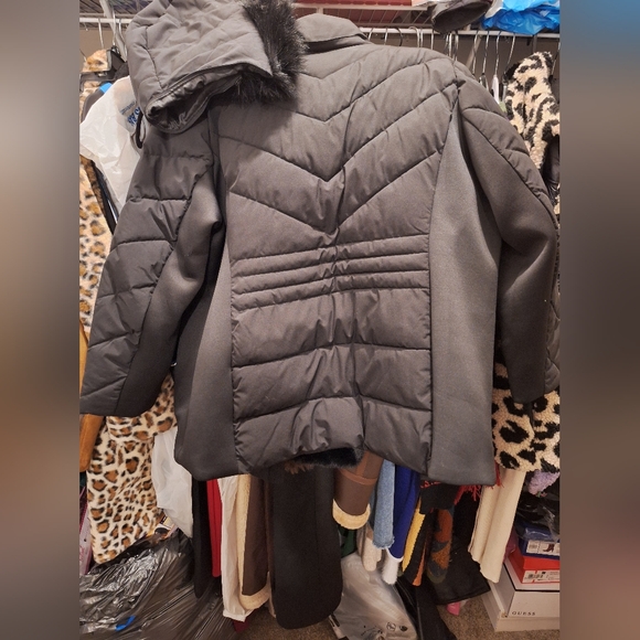 MICHEAL KORS Puff coat, worn1x! Sz 3x-Plus (runs Big) - Picture 5 of 8